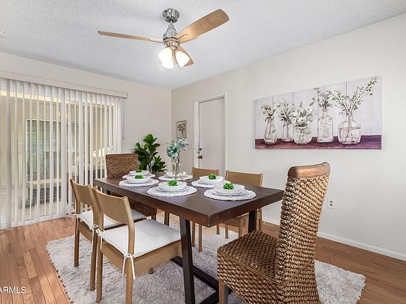 3rd image of 10652 W SARATOGA Circle