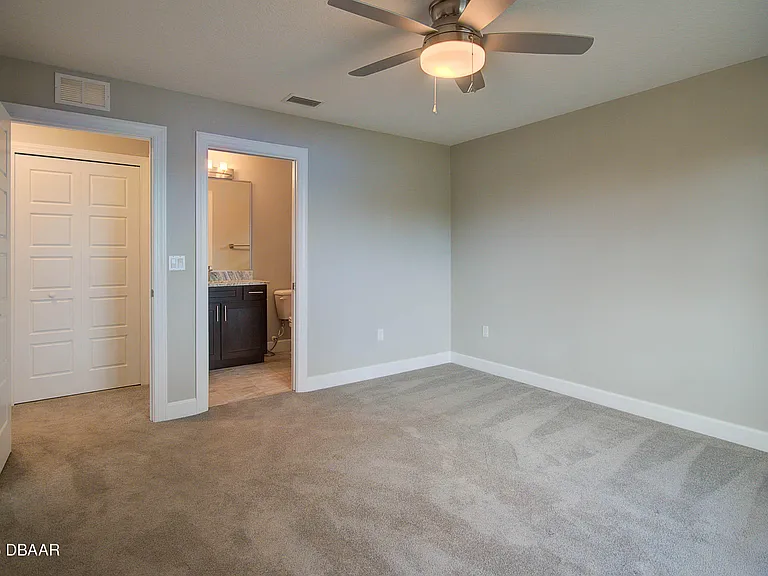 1320 N Beach St — Photo 34