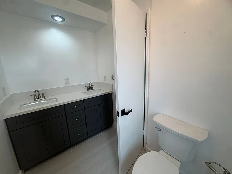 3212 W 84th Pl — Photo 18