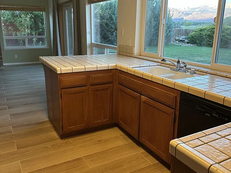 1631 Shoshone Dr — Photo 10