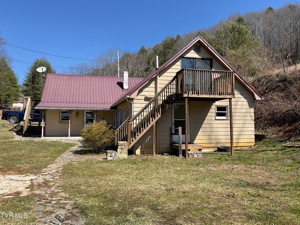310 Clarence Stout Ln, Mountain City, TN 37683