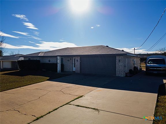 5th image of 315 Cody Ln