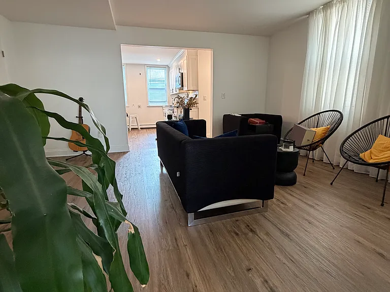 42 Lincoln St #1 — Photo 6