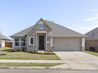 710 Creekview Ln, Lavon, TX 75166