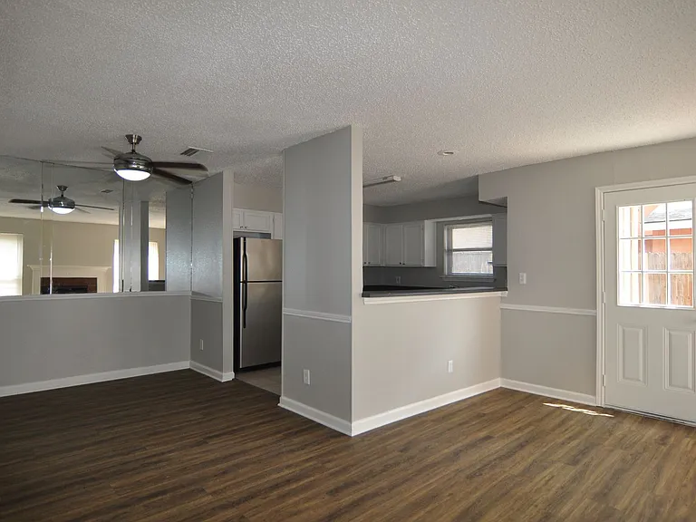 2612 San Sabastian Cir — Photo 5