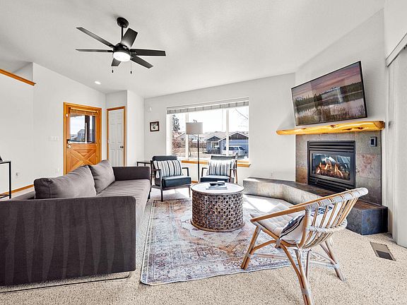 3rd image of 2902 NE Pinnacle Pl