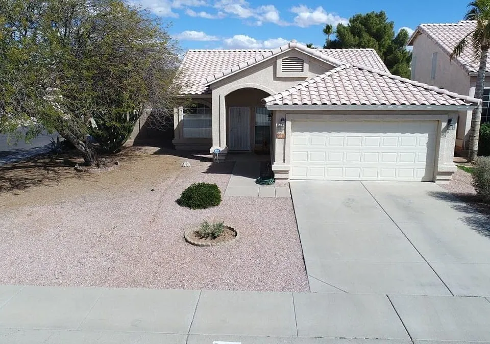 39 N Pueblo St