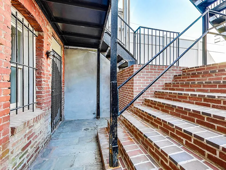 613 Park Rd NW #1 — Photo 35