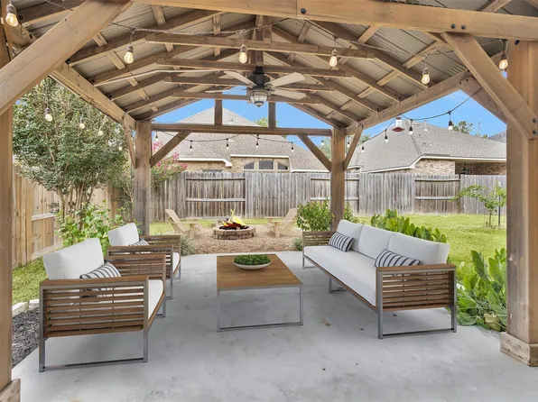 3307 Legends Mist Dr, Spring, TX 77386