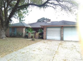 530 Pence Rd, Webster, TX 77598