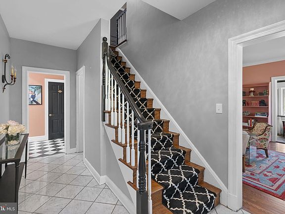 3rd image of 4809 Woodside Rd