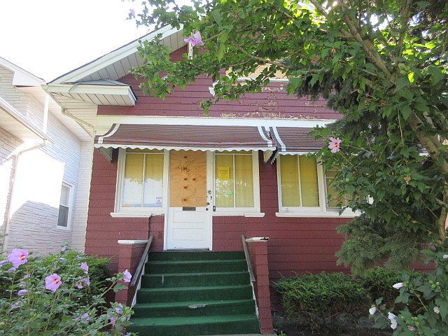 1st image of 916 N Humphrey Ave