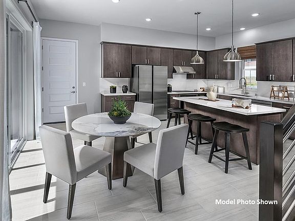 4th image of 18062 Calabazas Ln