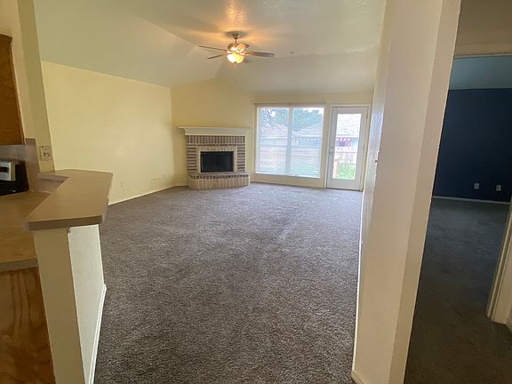 5th image of 6050 Lakefront St