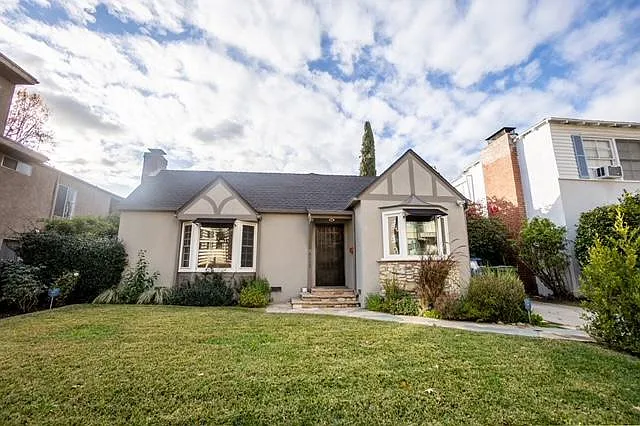4177 Fair Ave — Photo 4