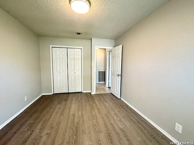 10038 Aztec Vlg — Photo 14