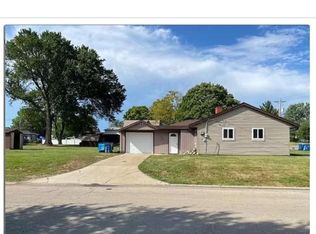 1904 Walnut St, Peru, IL 61354