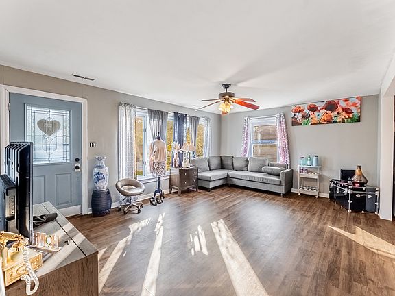 3rd image of 17166 Oketo Ave