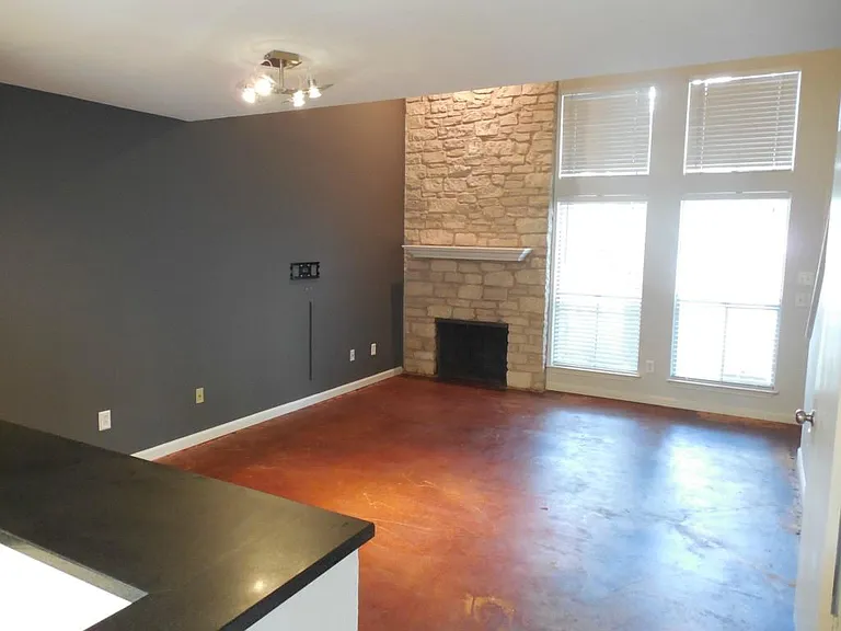 6703 Old Quarry Ln — Photo 3