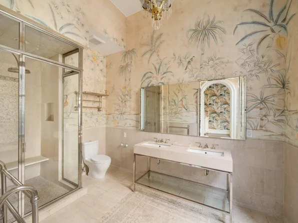 243 East 17th Street image 21 of 43