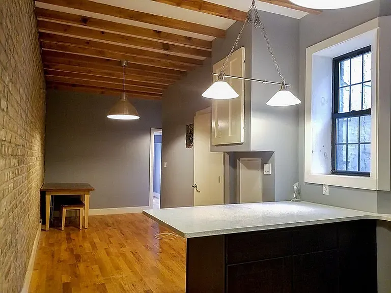 17 Van Buren St #1J — Photo 2