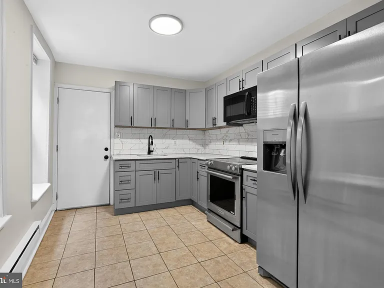 1729 N Bambrey St — Photo 9