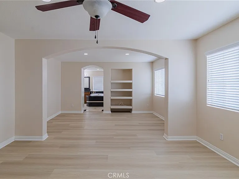 2272 Mary Clare St — Photo 14