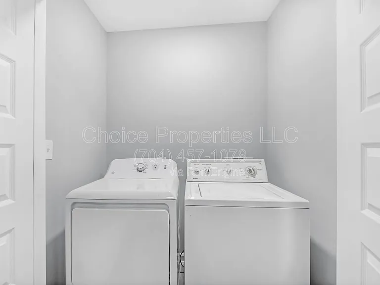 9516 Drains Bay Ct — Photo 22