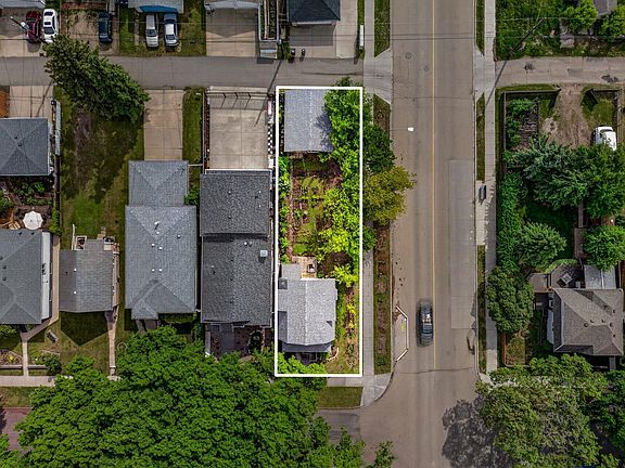 3rd image of 12201 95th St NW