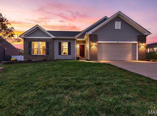 30 Crystal Manor Ct, Wentzville, MO 63385