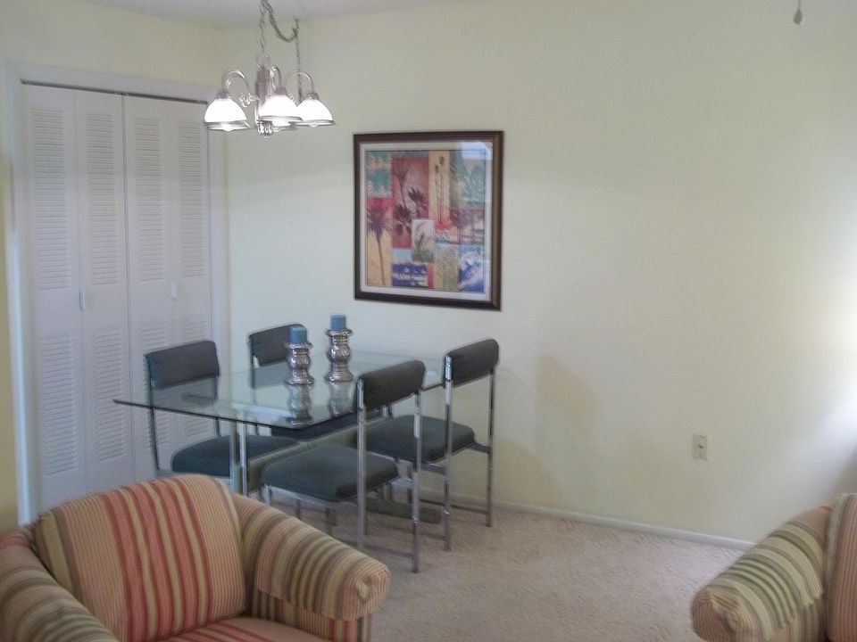 2nd image of 5 Quails Run Blvd Unit 2