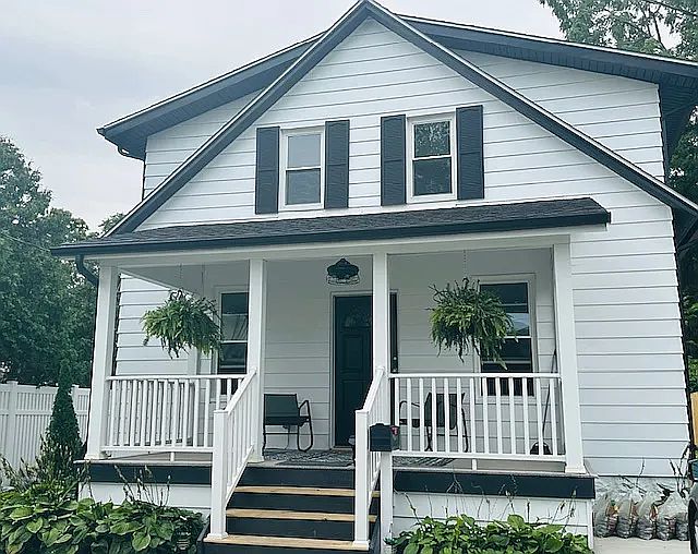 .Welcome Home to 15 W. Park Street