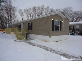 3422 Kennedy Ln, Waterloo, IA 50701