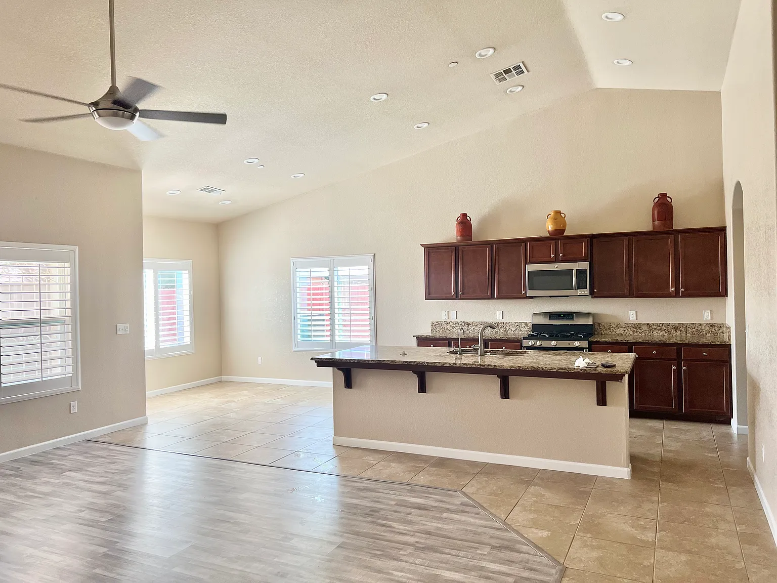 4 bed, 2257 sqft, $3,000 — Photo 2
