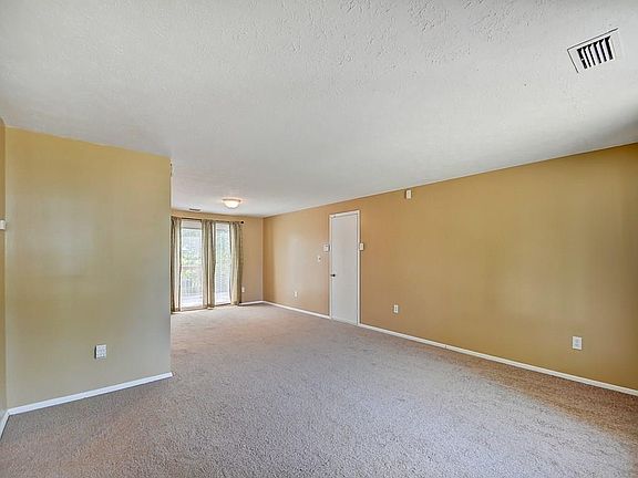 4th image of 805 N Coolee Ln