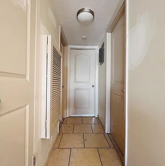 515 S Hyer Ave #1 — Photo 5