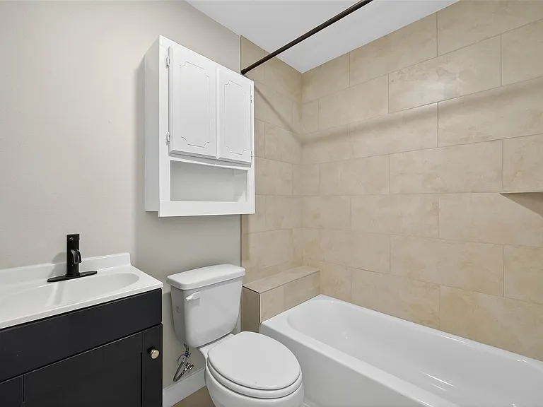 889 Chas Ln — Photo 21