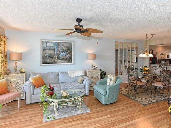 2nd image of 925 Wexford Blvd #925