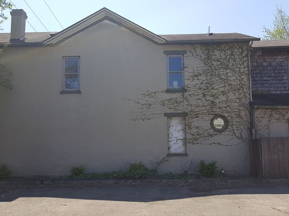 2nd image of 21 S Terry St