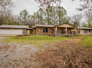 12232 Strain Community Rd, Fayetteville, AR 72701