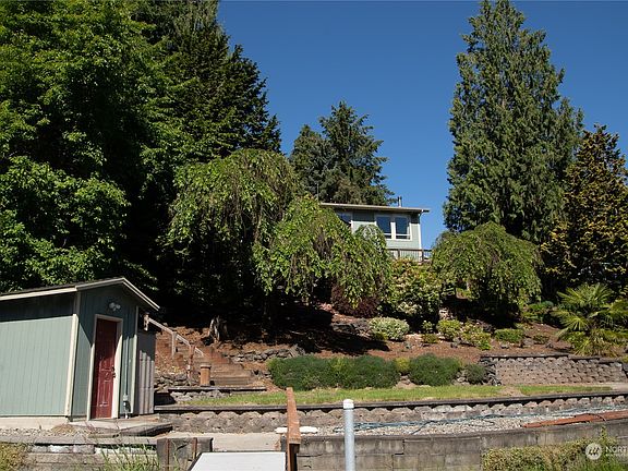 2nd image of 5434 Peninsula Drive SE