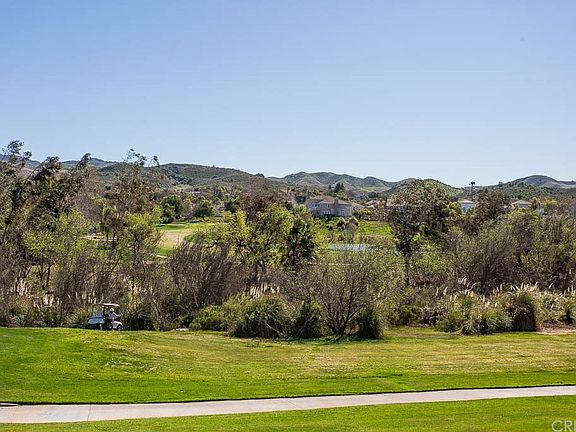 5th image of 326 Country Club Dr Unit D