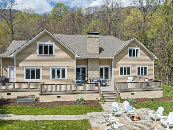 194 Catawba Ln, Waynesville, NC 28786