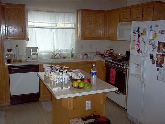 3rd image of 2102 Saint Lakes Way