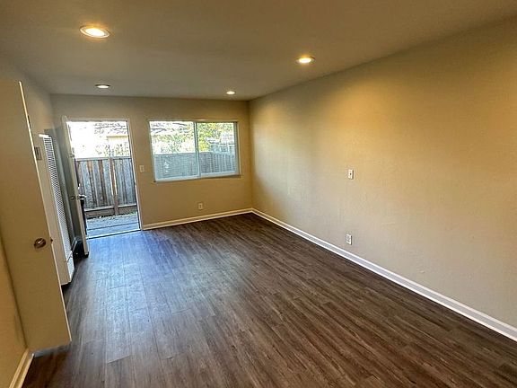 4th image of 416 Poplar Ave #1