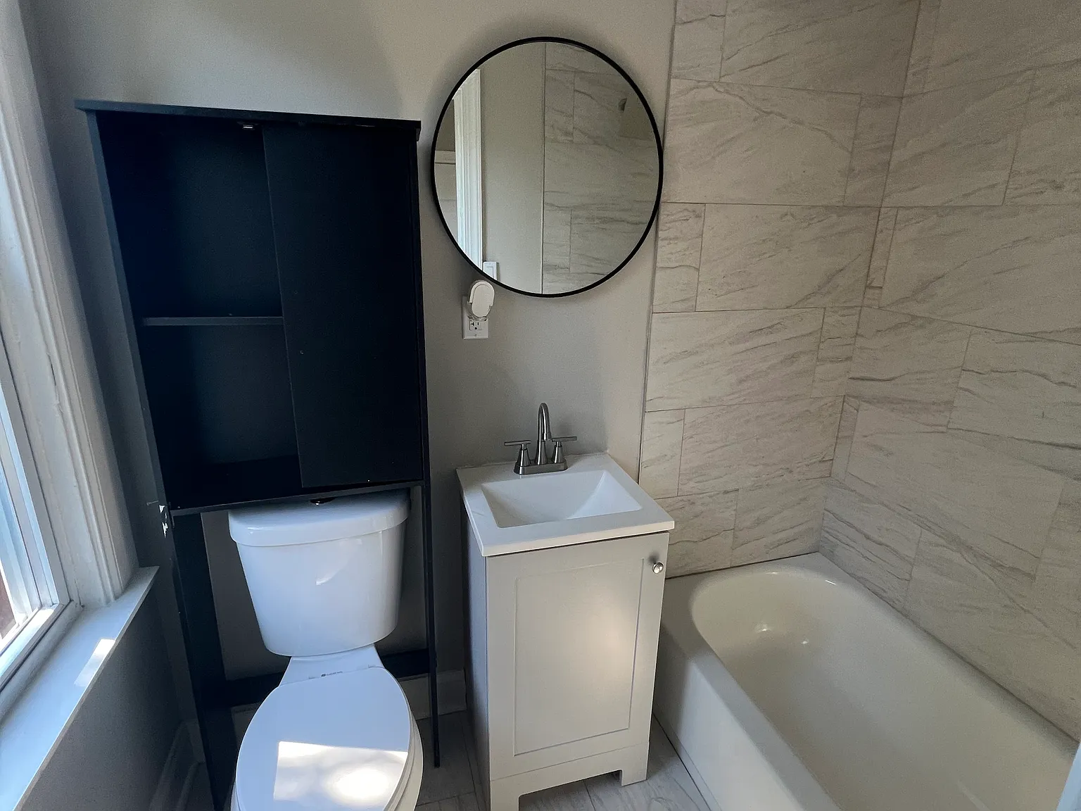 2 bed, $1,600 — Photo 3