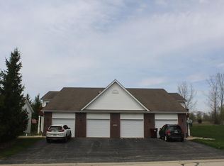 2048 Anjali Way APT 1, Machesney Park, IL 61115