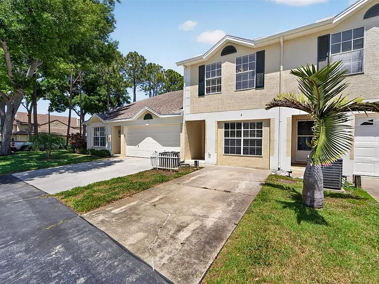 658 Green Valley Rd #B3 — Photo 9