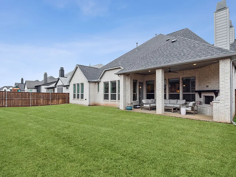 3358 Fuller Dr — Photo 36