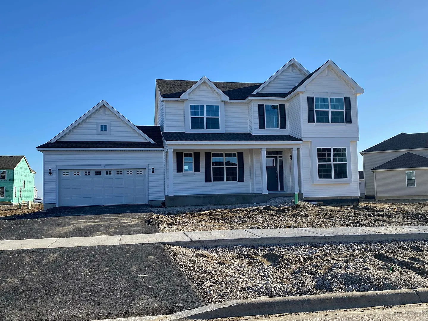 2131 Tremont Ave photo 1